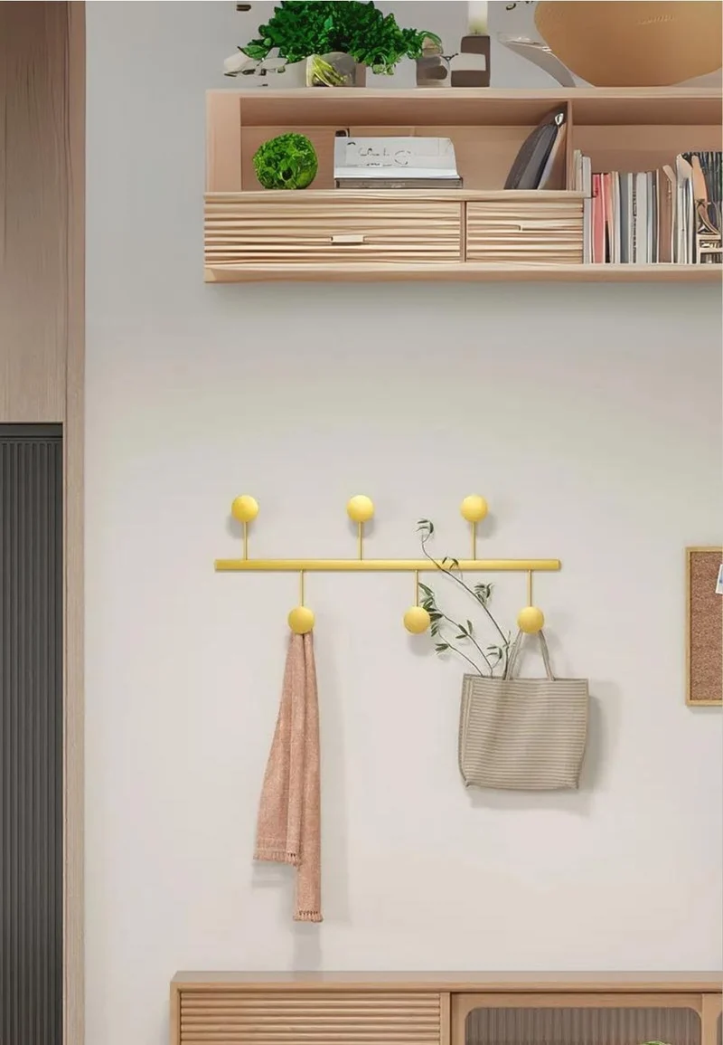 Porte manteau design mural Vertical Doré 4 Crochets
