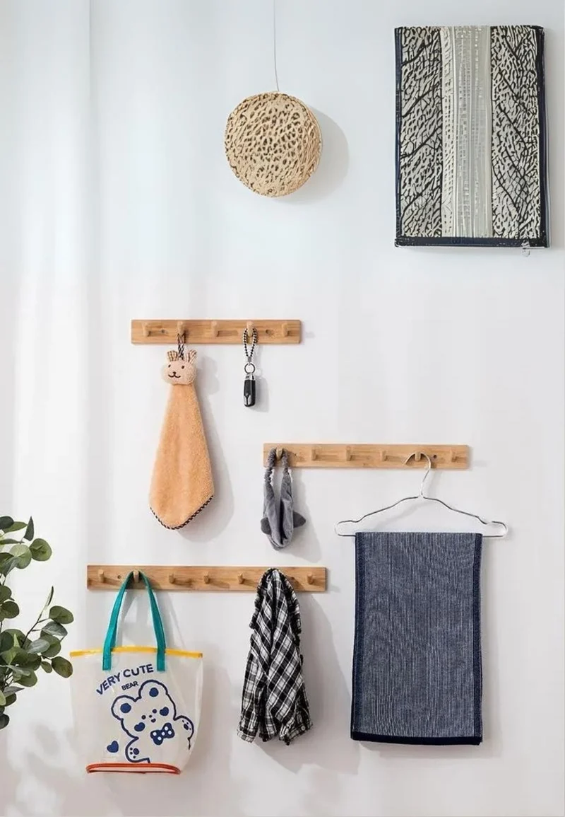 Porte manteau mural en bois 4 picots