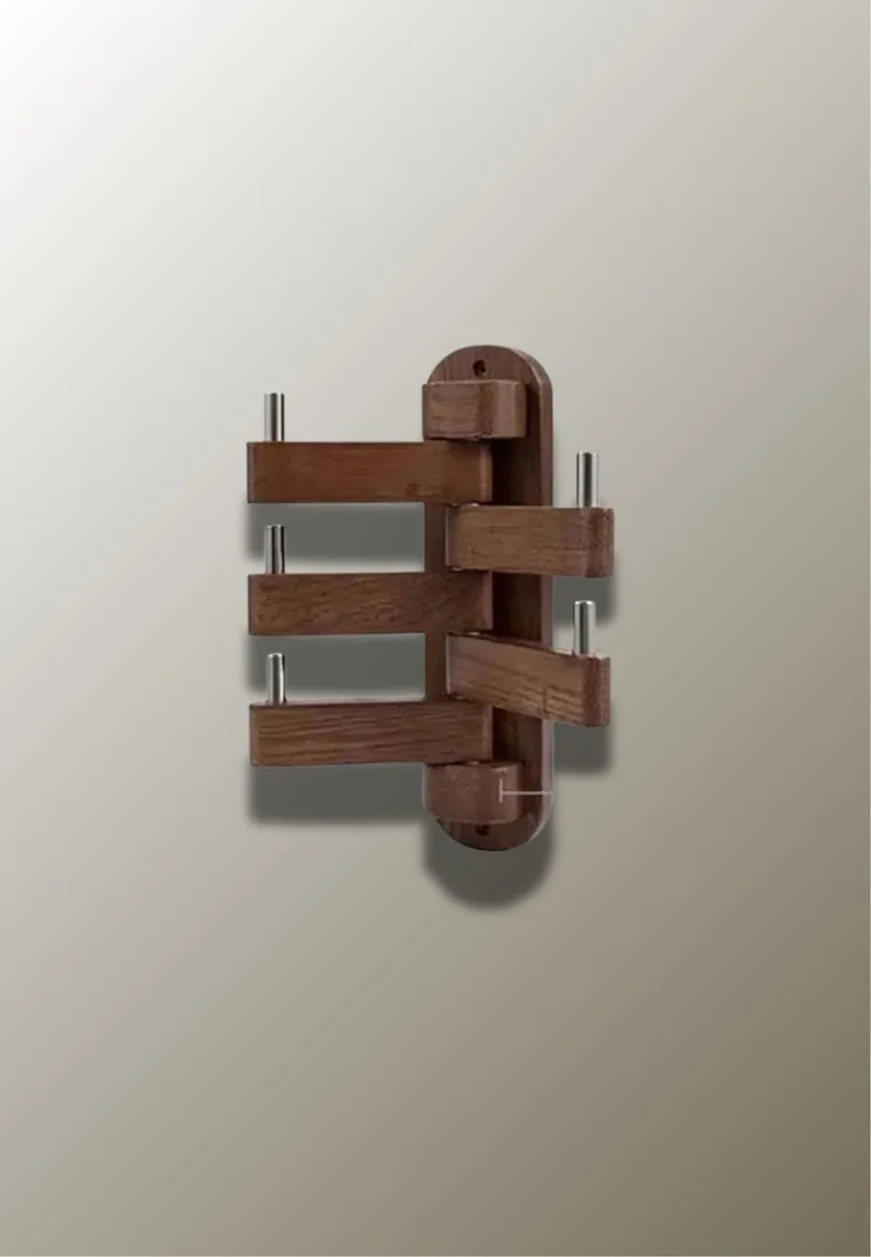Porte manteau mural en bois foncé Pivotant