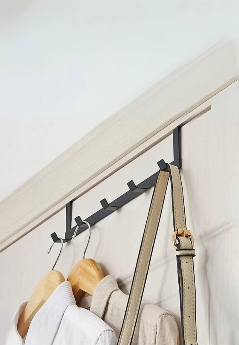 Porte manteau porte en fer Blanc