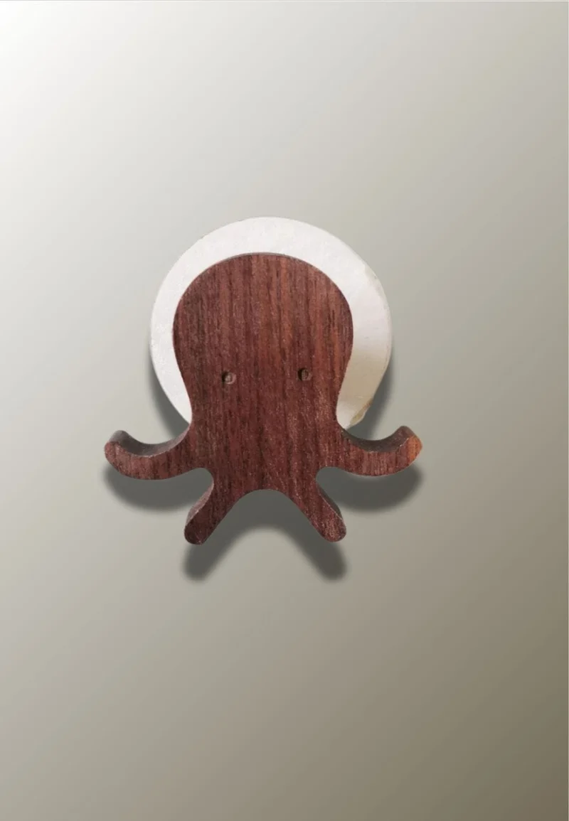 Porte manteau enfant Pieuvre en bois