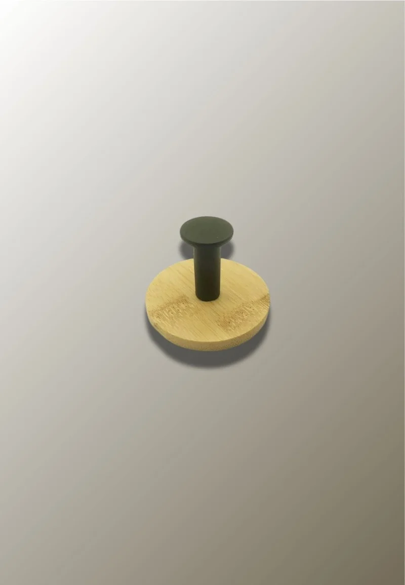 Patère porte manteau en Bois Circulaire Clouté