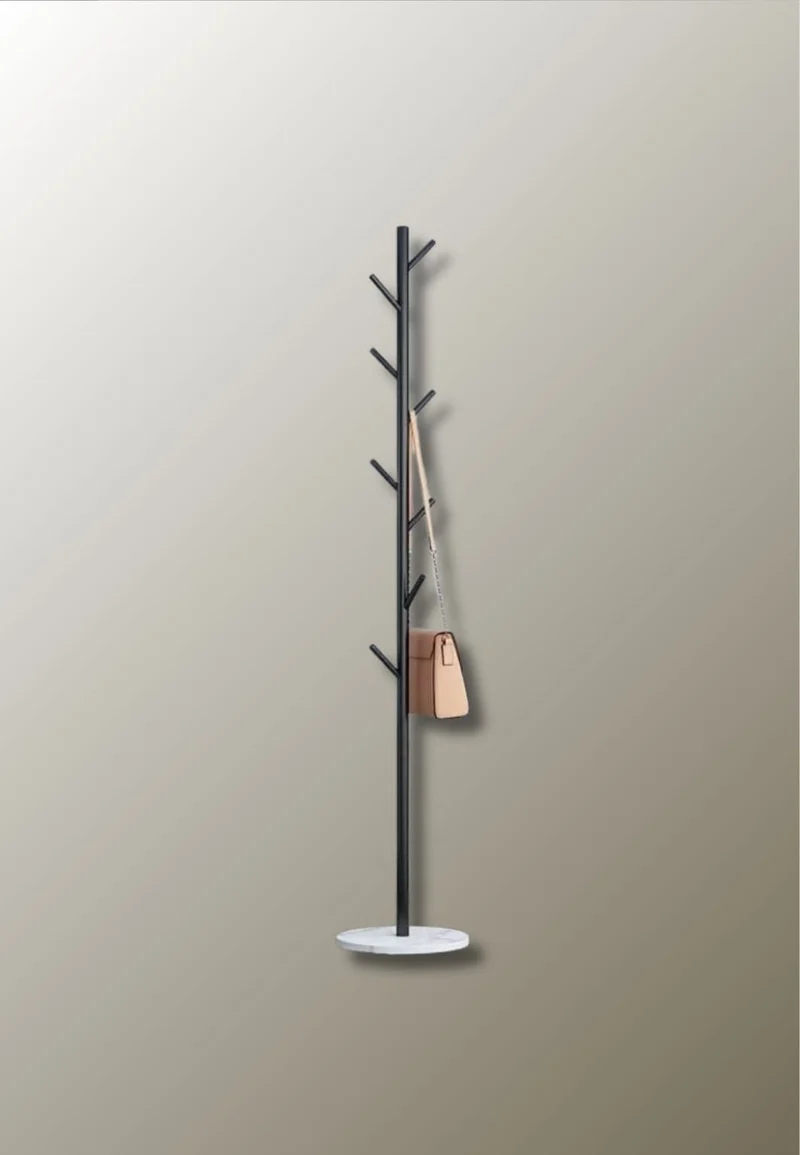 Porte manteau sur pied design arbre noir sur base blanche