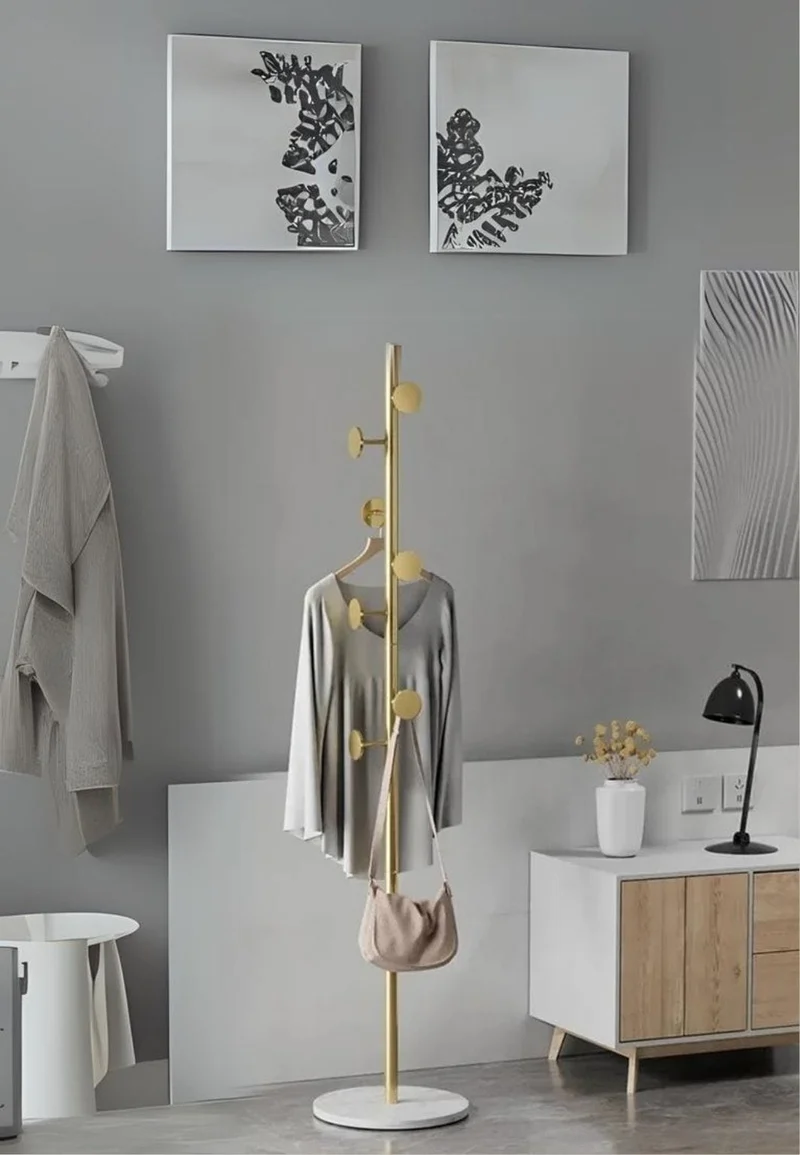 Porte manteau sur pied design champignon doré sur base blanche