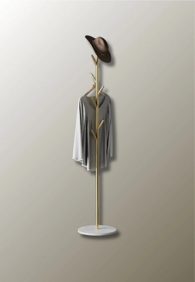 Porte manteau sur pied design arbre doré sur base blanche