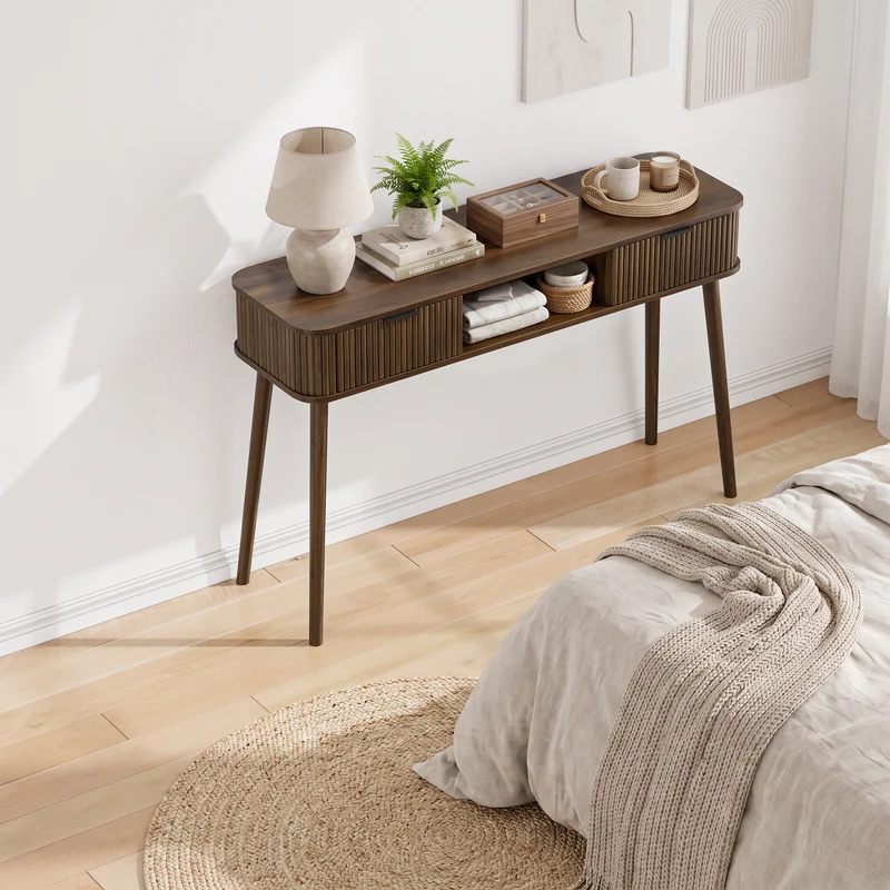 Console effet bois noyer a latte, style vintage avec tiroirs poignées métalliques noirs RUSTICSTONEONE
