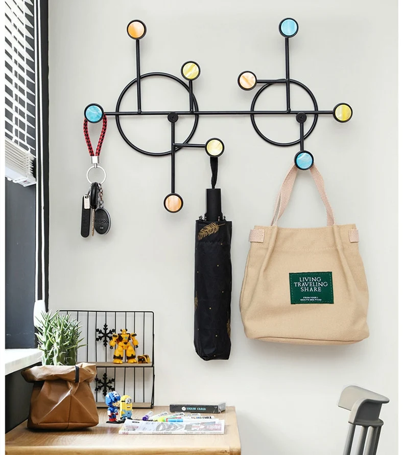 Porte Manteau Mural Asymétrique Coloré