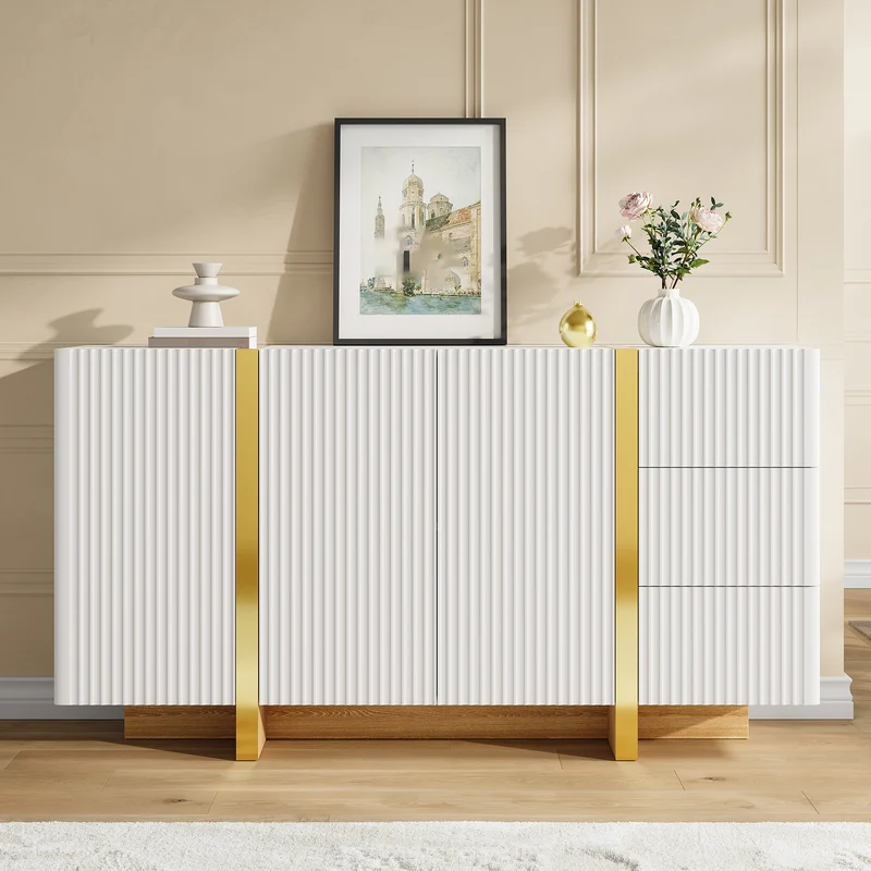 Buffet blanc à 3 portes 3 tiroirs rainurés et détails dorés PILLOWLIGHT