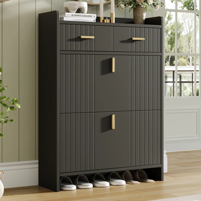 Meuble à chaussures noir avec 2 tiroirs, 2 portes et accents dorés 75×24×108,5 cm MULTITHROW