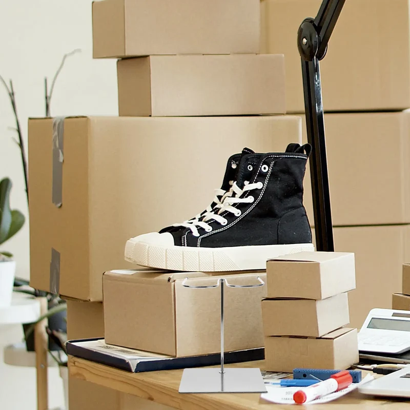 Range-bottes pour bottes hautes, support autonome argenté