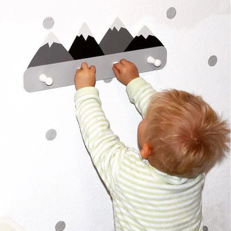 Porte Manteau Enfant Cygnes et Montagnes