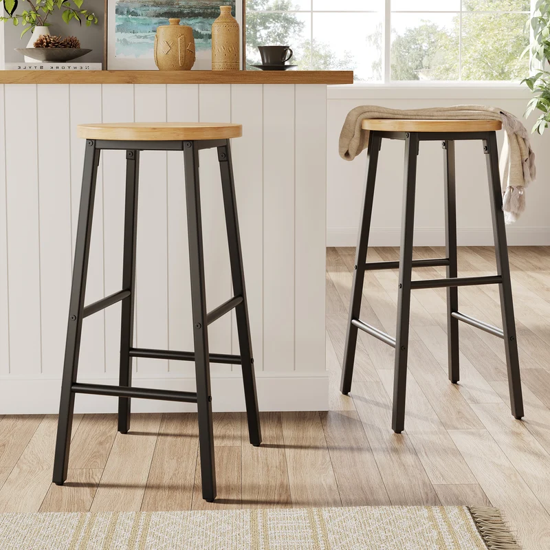 Lot de 2 tabourets de bar industriel effet bois 63cm, pieds métal noir MODERNLINENELITE