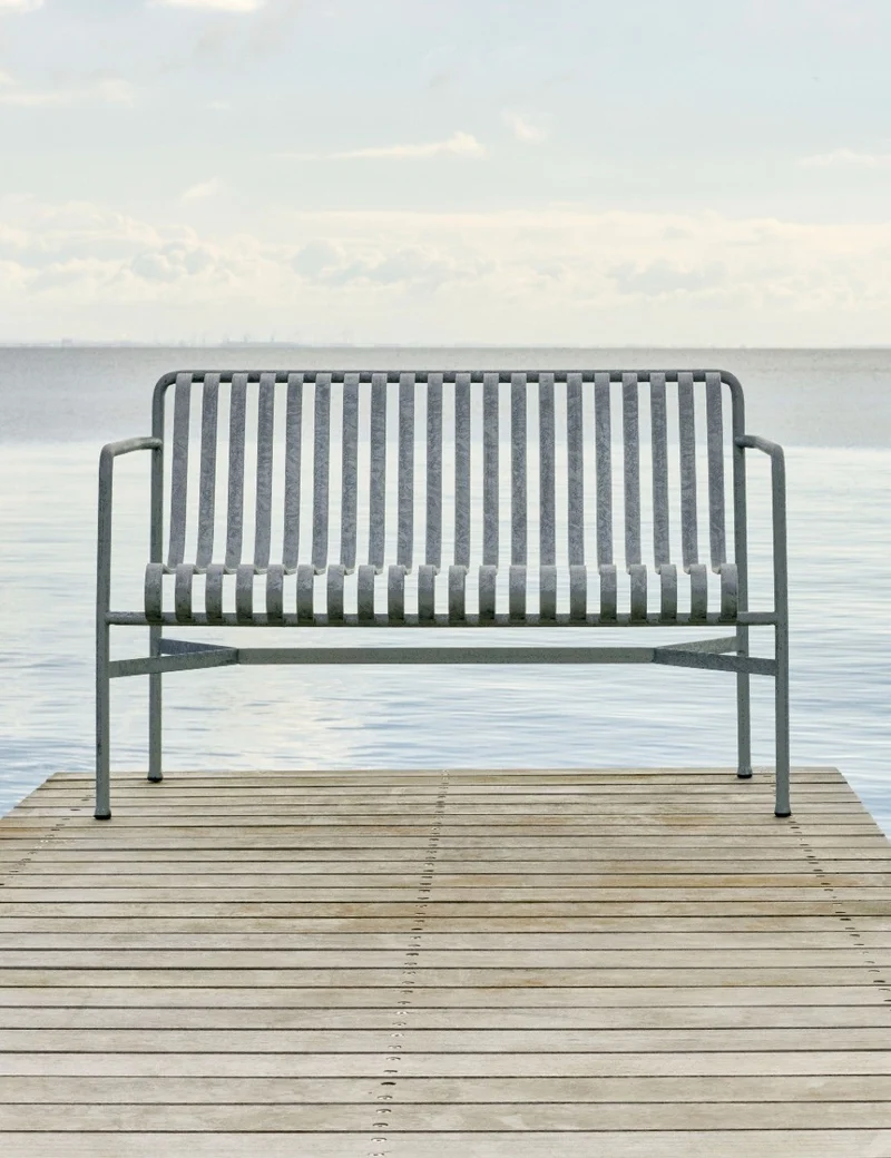 Palissade dining bench armrest