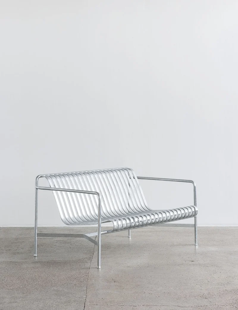 Palissade dining bench armrest