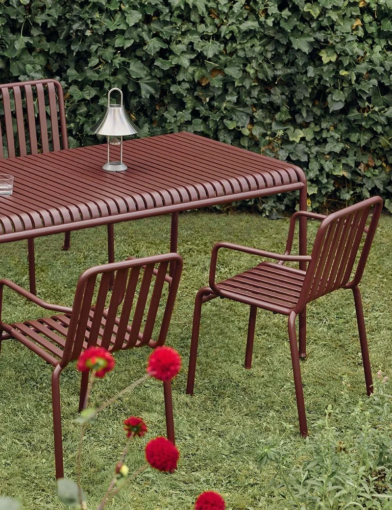Palissade table 170