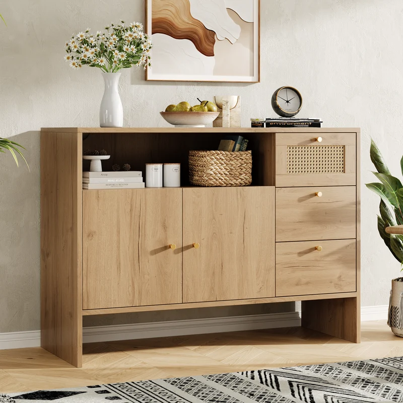 Buffet effet bois naturel avec rotin, portes, tiroirs et poignées dorées 105x40x76cm ALUMINUMPANEL