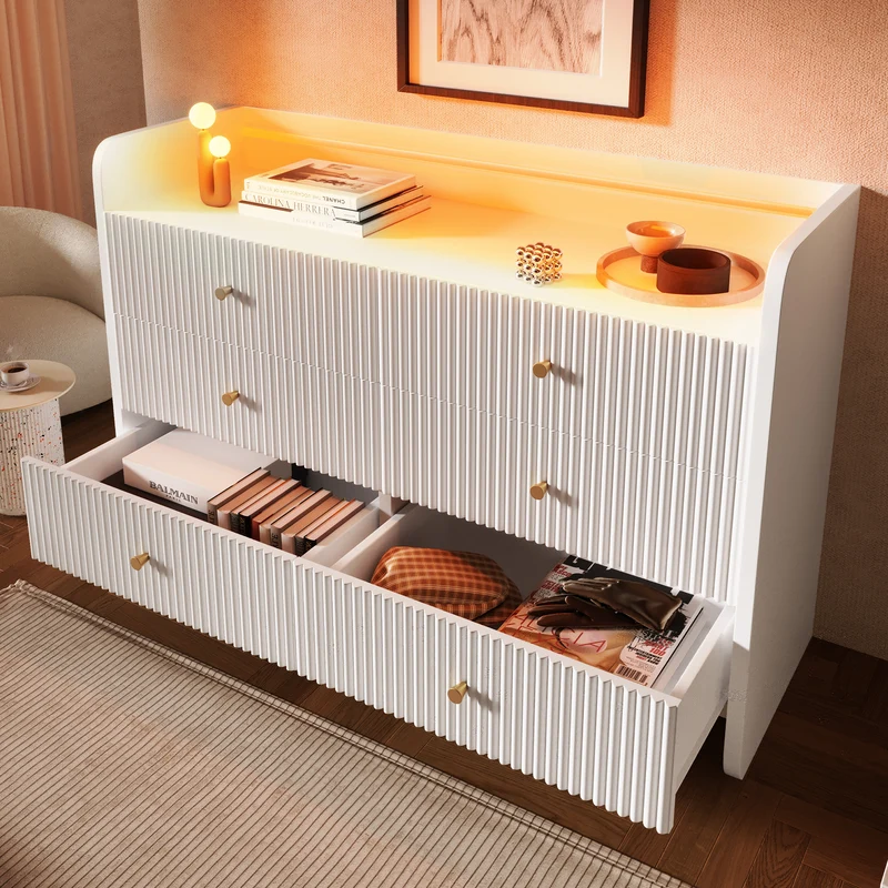 Commode blanc motif cannelé 6 tiroirs avec éclairage LED poignées dorées TRAGVAX
