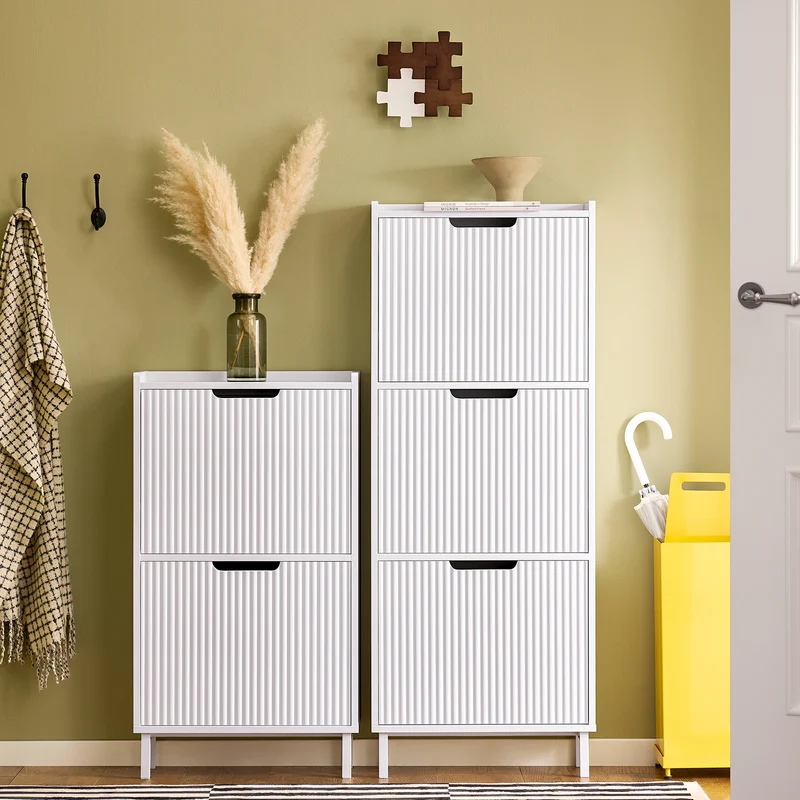 SoBuy FSR177-H-W Armoire à Chaussures 3 Abattants – 6 à 8 Paires, 19 cm de Profondeur, Anti-Basculement – 50×19×130 cm, Blanc