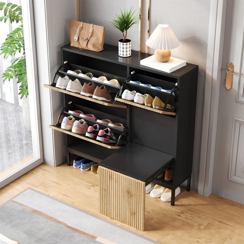 Meuble à chaussures effet bois et noir avec tabouret à langer, trois portes rabats adapté au couloir XALGUTS