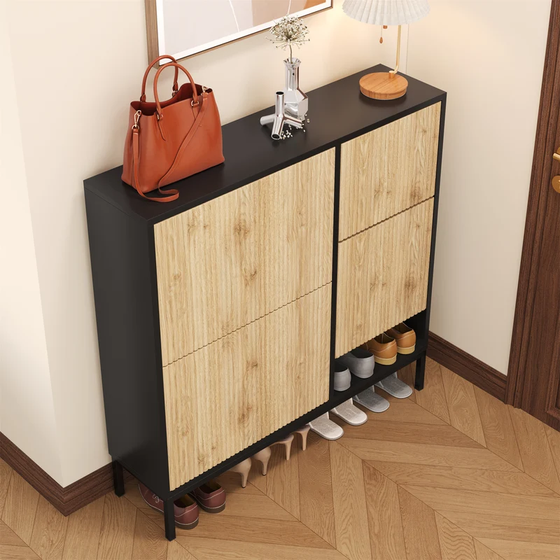 Meuble à chaussures effet bois et noir avec tabouret à langer, trois portes rabats adapté au couloir XALGUTS