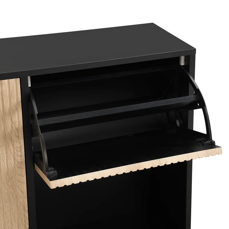 Meuble à chaussures effet bois et noir avec tabouret à langer, trois portes rabats adapté au couloir XALGUTS