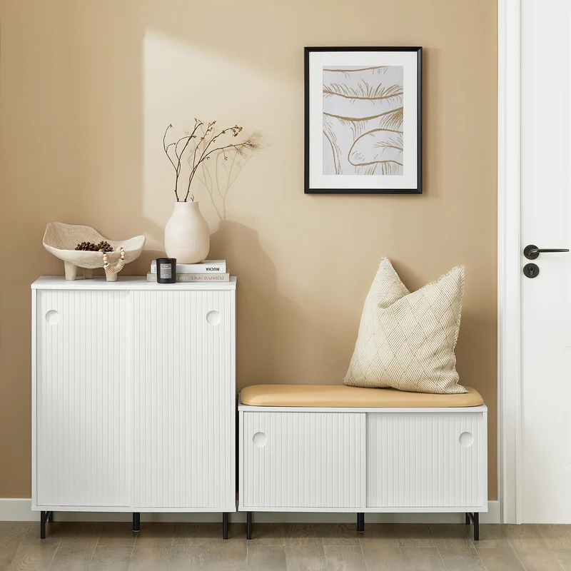 SoBuy FSR116-W Banc à Chaussures avec Coussin Rembourré, 2 Portes Coulissantes et 4 Étagères pour Entrée – 85x37x49 cm, Blanc