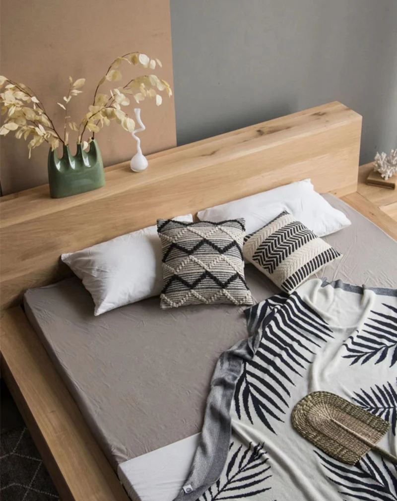 OakBase Low Profile Oak Wood Platform Bed