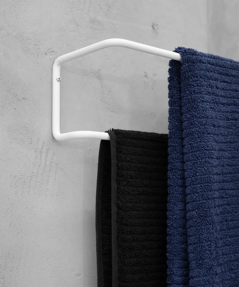 INFIN towel rack