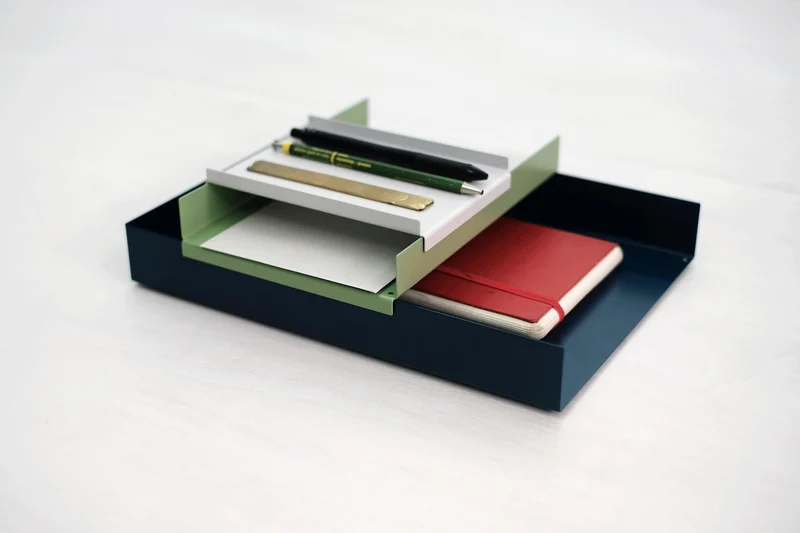 DIN456 desk tray