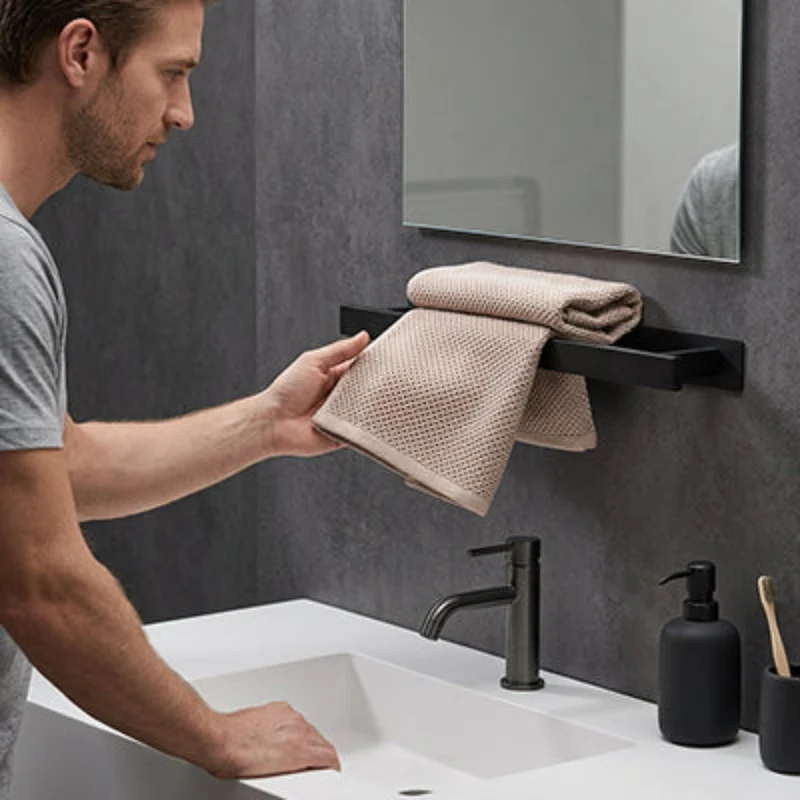 Porte serviette mural CleariaHome Nova en acier inoxydable
