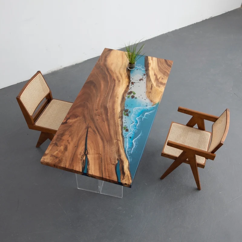 Crystal Clear Walnut Wood Epoxy Resin Table