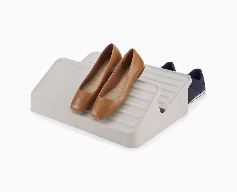 Grand Range-Chaussures Gain de Place Écru Shoe-In™