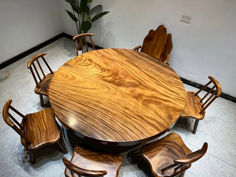 Rustic Elegance Single Solid Wood Round Table