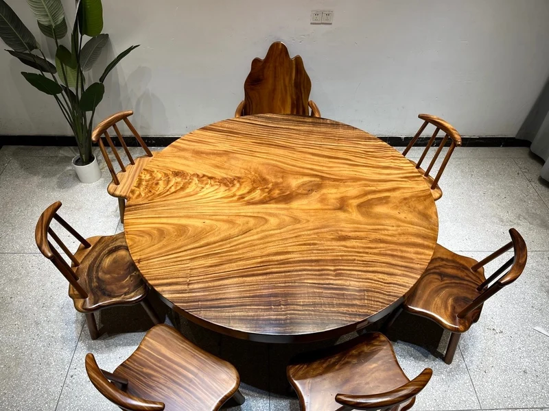 Rustic Elegance Single Solid Wood Round Table