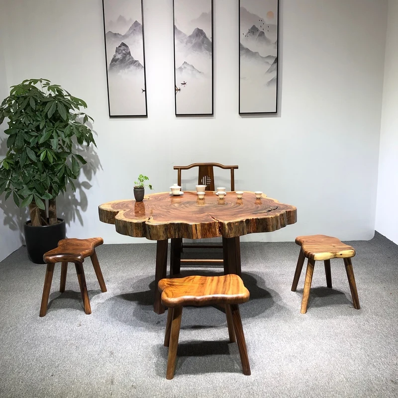 Live Edge Round Beli Noir Wood Table
