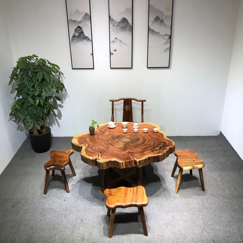 Live Edge Round Beli Noir Wood Table