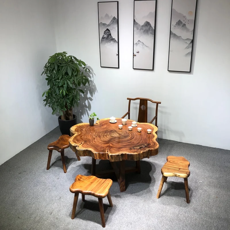 Live Edge Round Beli Noir Wood Table