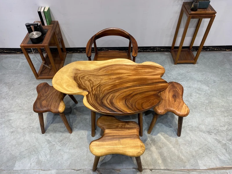 Serene Cloud Shape Coffee Table