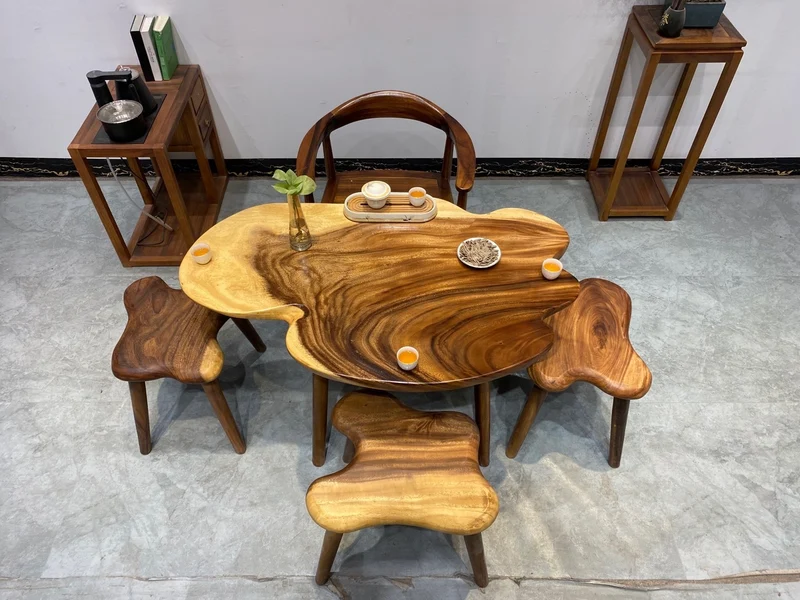 Serene Cloud Shape Coffee Table