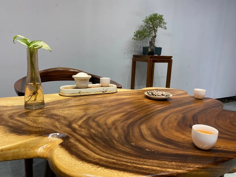 Serene Cloud Shape Coffee Table
