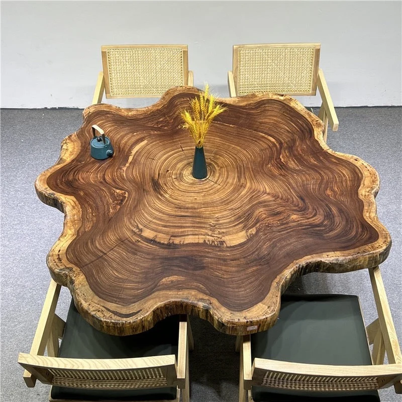 Eclipse Live Edge Beli Wood Round Table