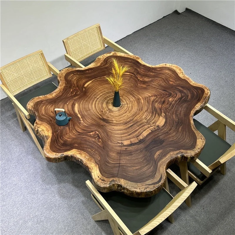 Eclipse Live Edge Beli Wood Round Table