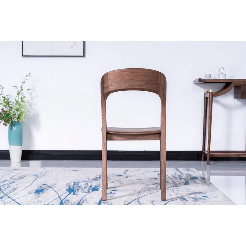 Minimalist Modern Classy Round Dining Chair