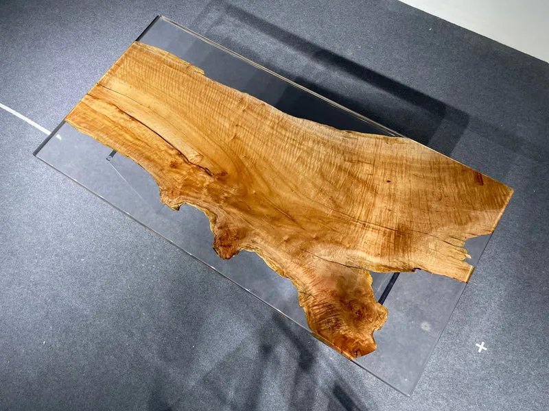 Echo Golden Camphor Wood Epoxy Resin Table
