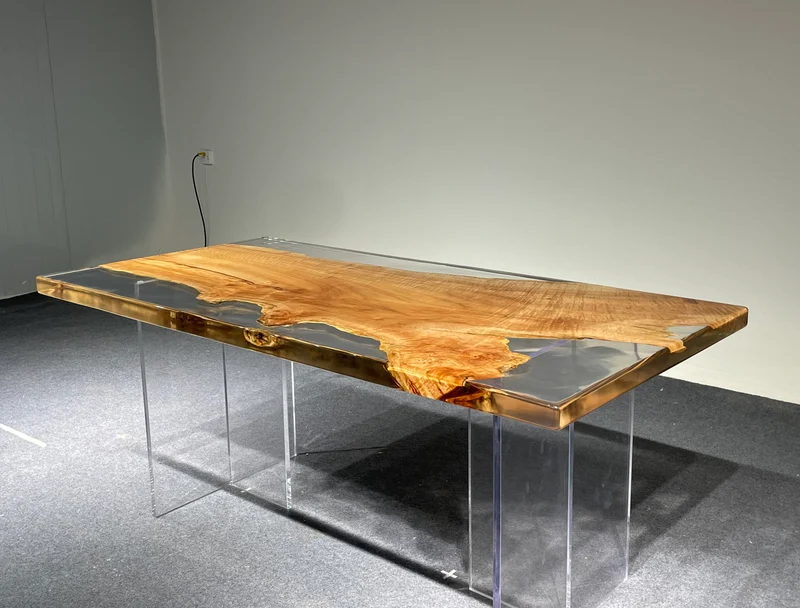 Echo Golden Camphor Wood Epoxy Resin Table