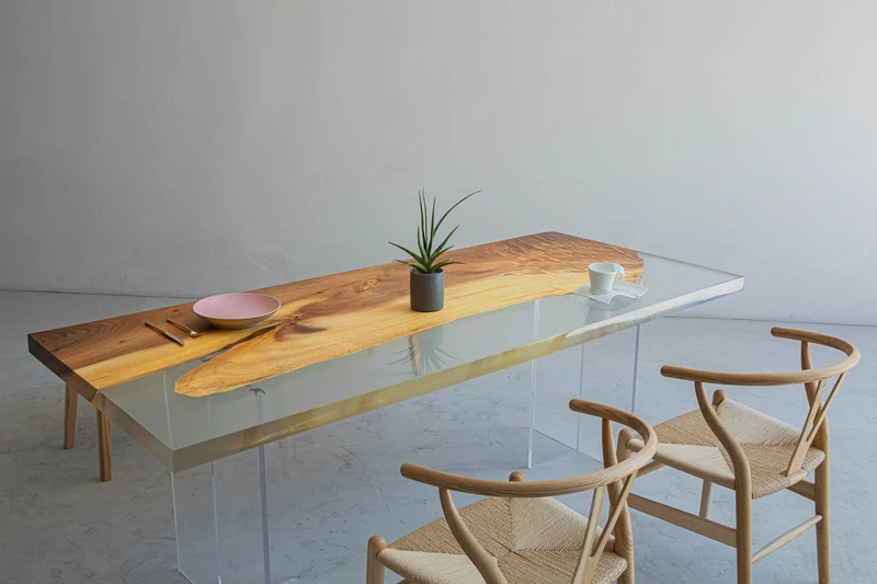 Breeze Artworks Transparent Epoxy Resin Tabletop