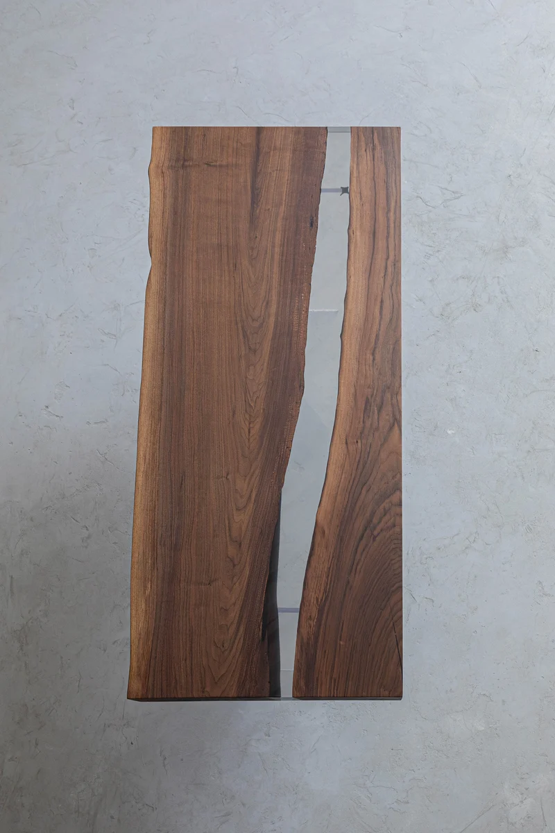 Vivid Edge Transparent Solid Wood Epoxy Resin Table