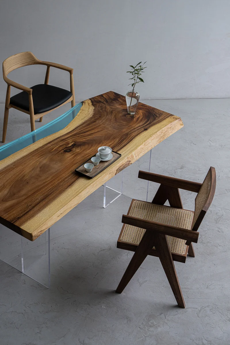 Citrine High-Quality Light Color River Epoxy Resin Table