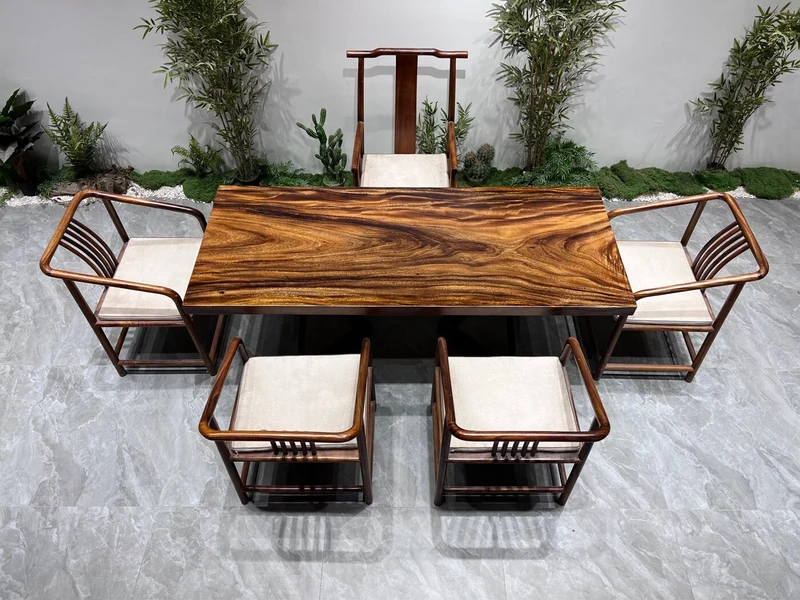 Solid American Walnut Brown Color Wood Slab Table