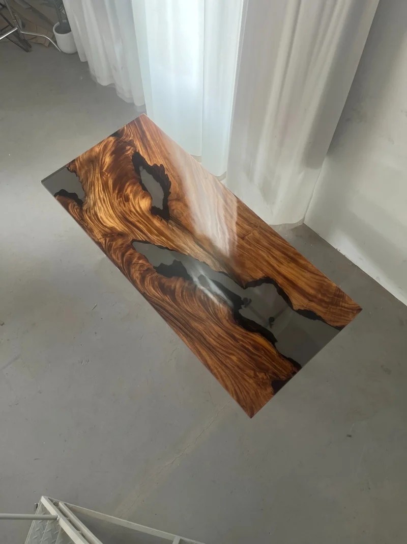 Walnut Wood Luxury Furniture Epoxy Resin Table